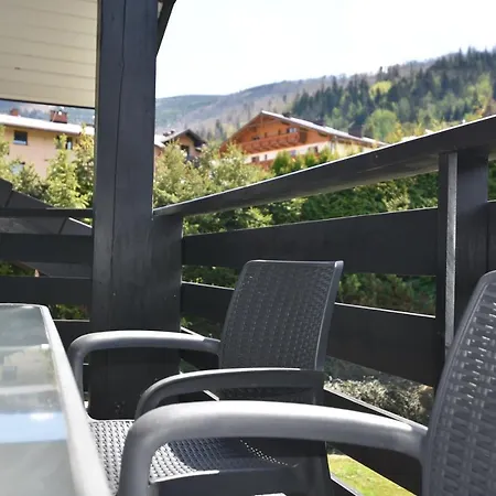 Czyrna Przy Gondoli 아파트 슈차이르크